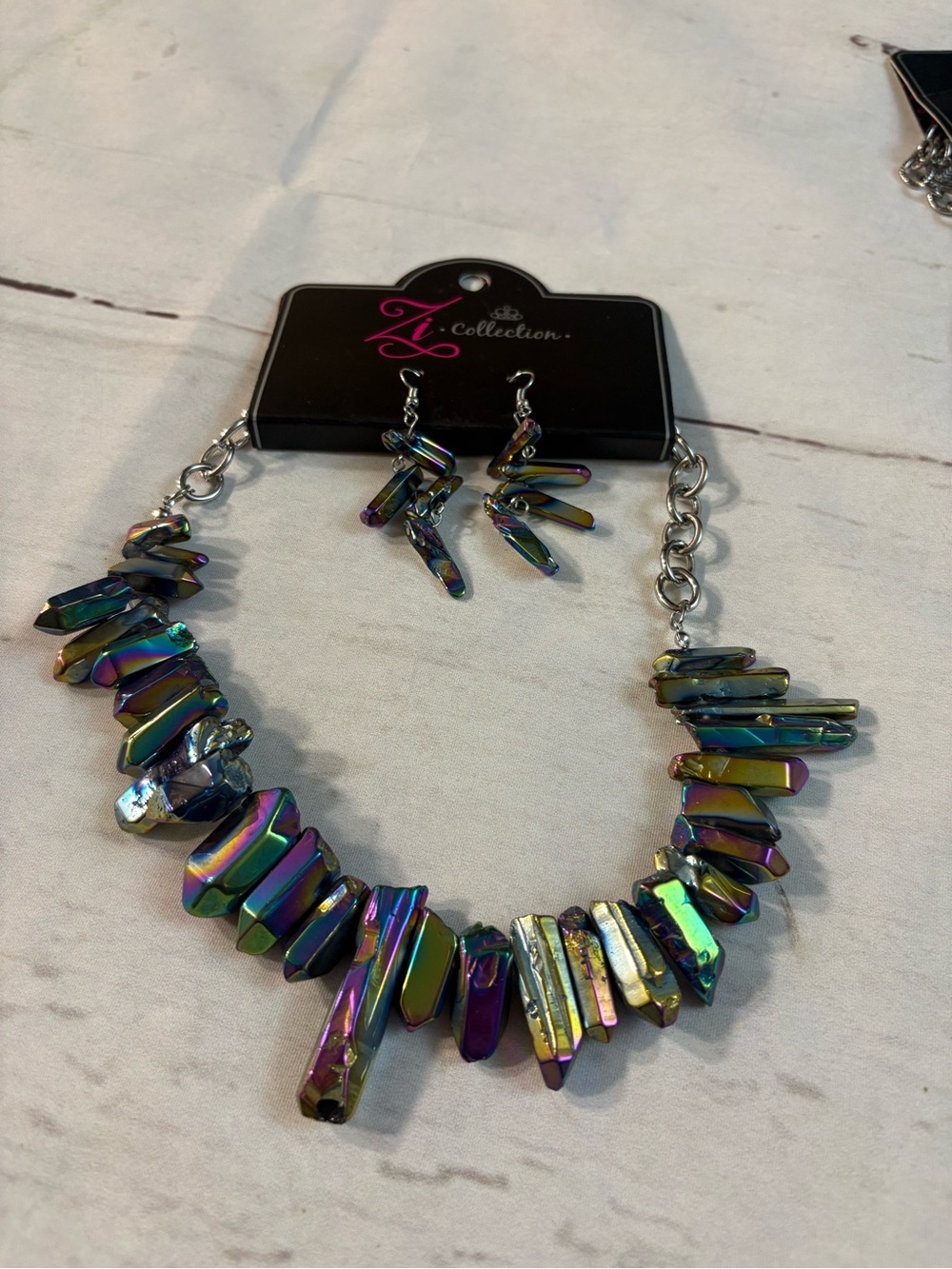 RETIRED PAPARAZZI ZI PIECE "CHARISMATIC" OIL SPILL‎ Artzy Statement Necklace Set